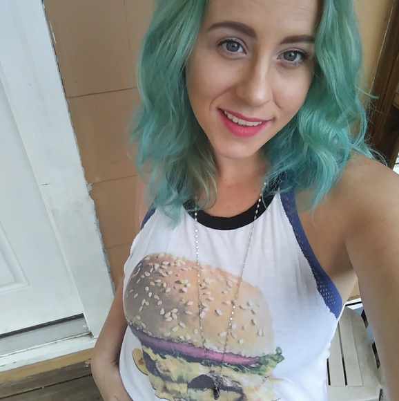 Meet your Posher, Harlot💚 - Picture 3 of 4